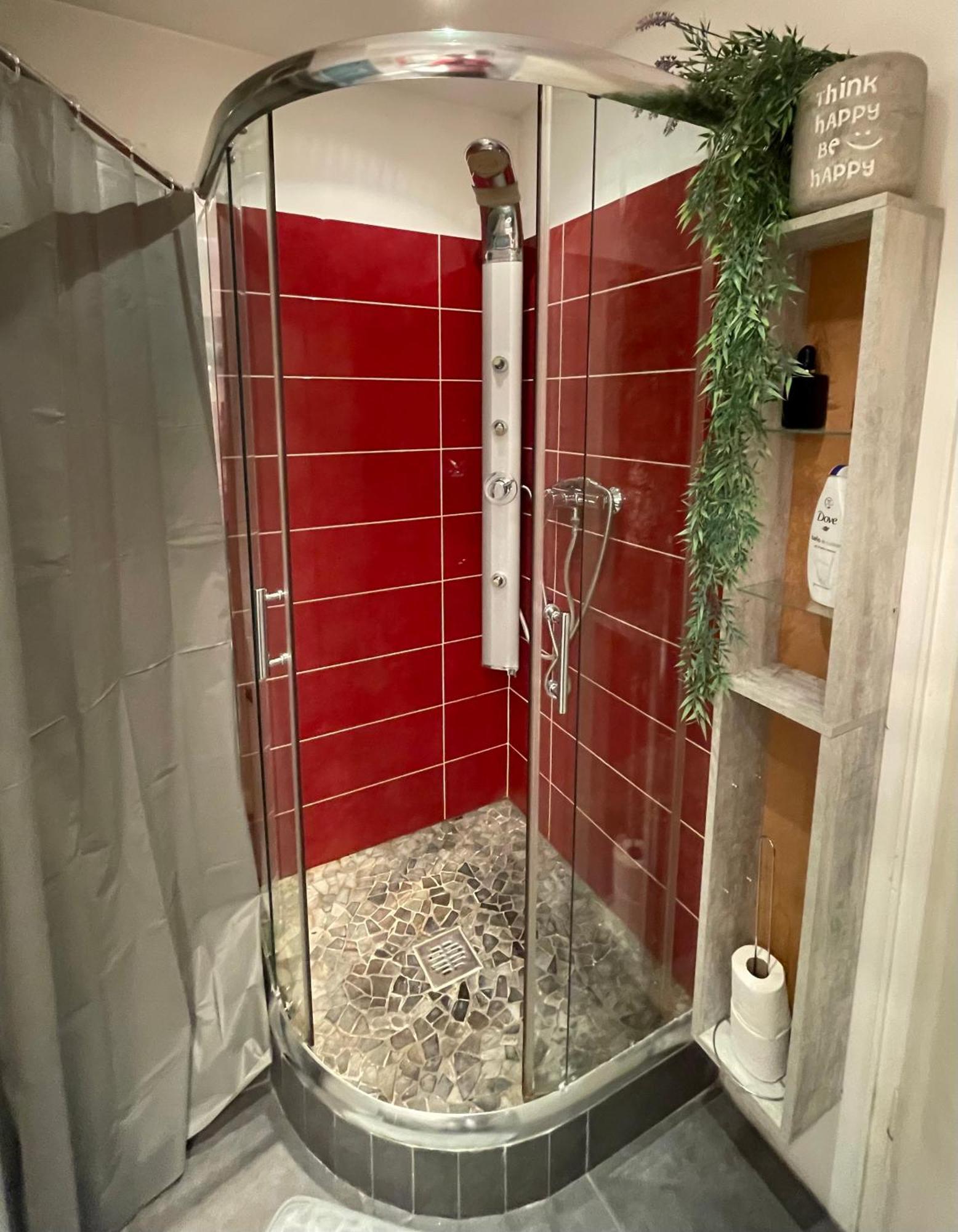 Luminous Apartment In Kehl Near Strasbourg, Conveniently Located Next To A Tram Stop With Direct Access To Strasbourg City Centre Zewnętrze zdjęcie